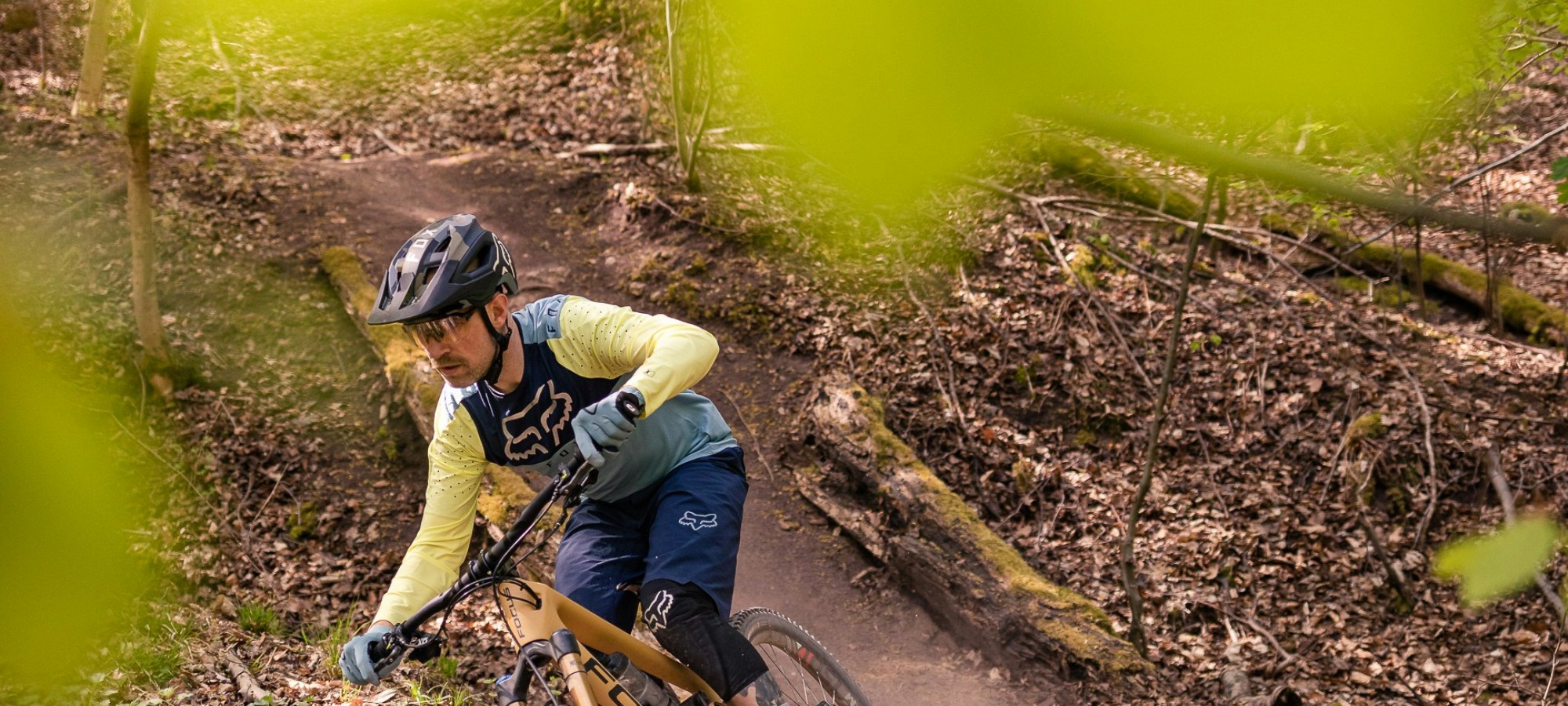 BAIA SPRIE - LACUL ALBASTRU